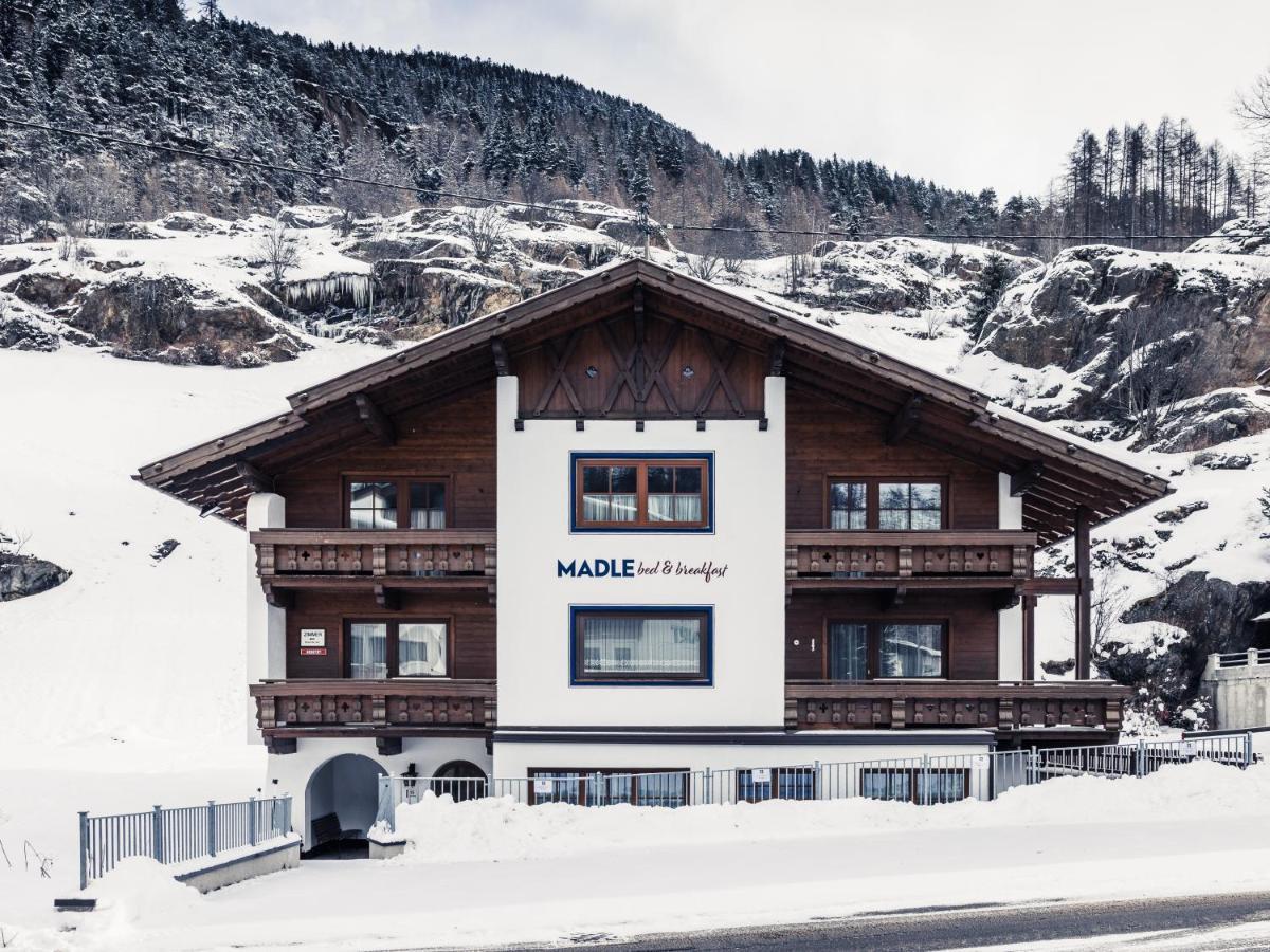 Madle - B&B Sölden Eksteriør bilde
